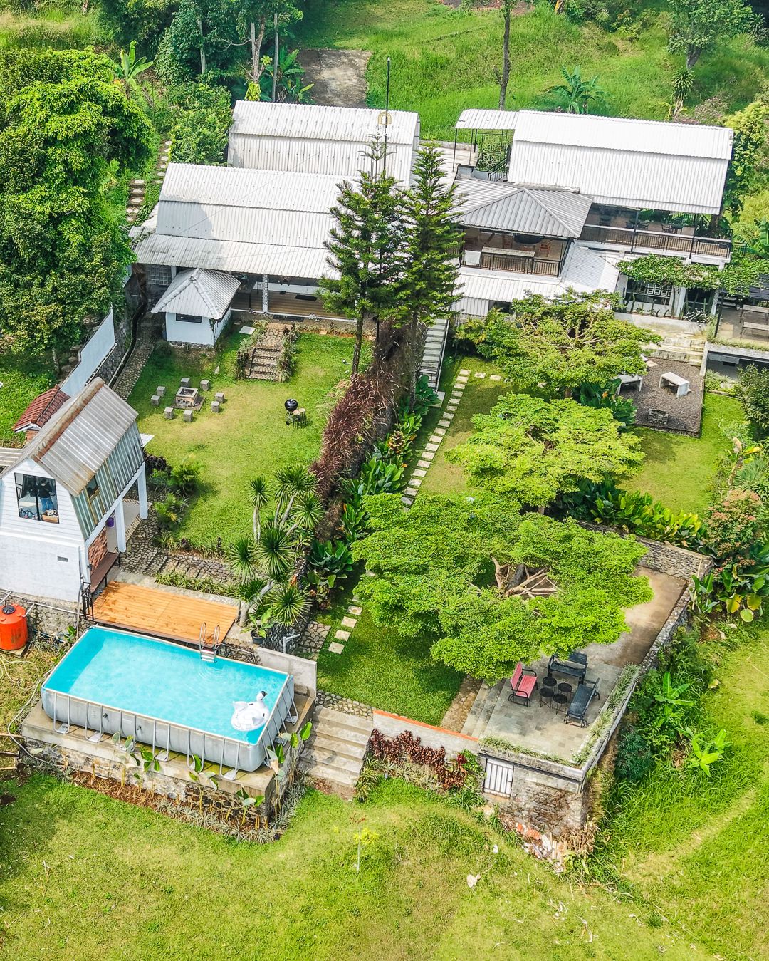 Sehamparan Villa